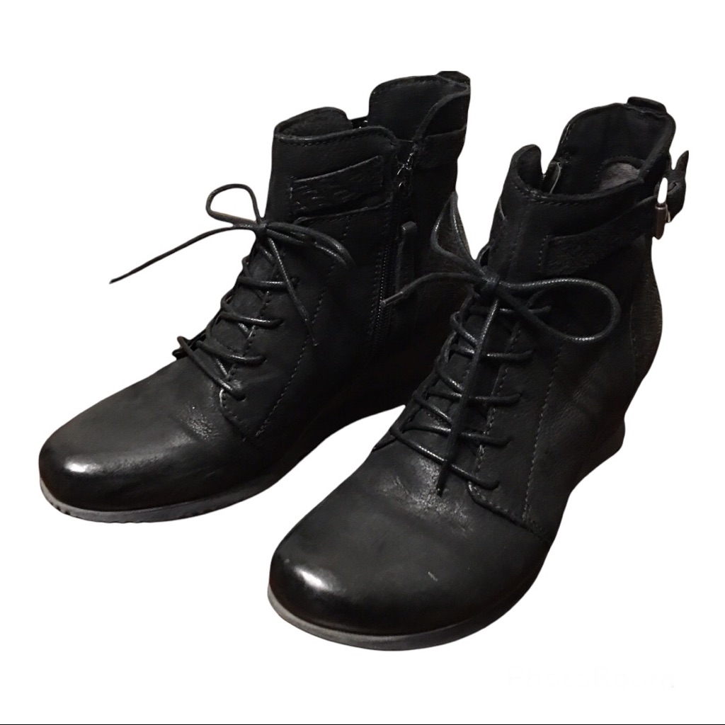 Miz Mooz Margaret Mid Wedge Bootie Size 38